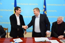 Тернопільська обдержадміністрація підписала договір про співпрацю з «Благодійним Фондом «Зміни одне життя - Україна»