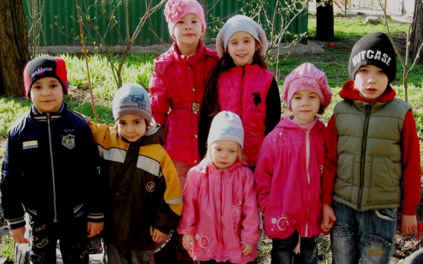 Ольга Подусовая и ее семь приемных детей 